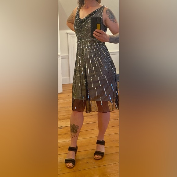 Size 12 Jakara sequin dress - Picture 5 of 6